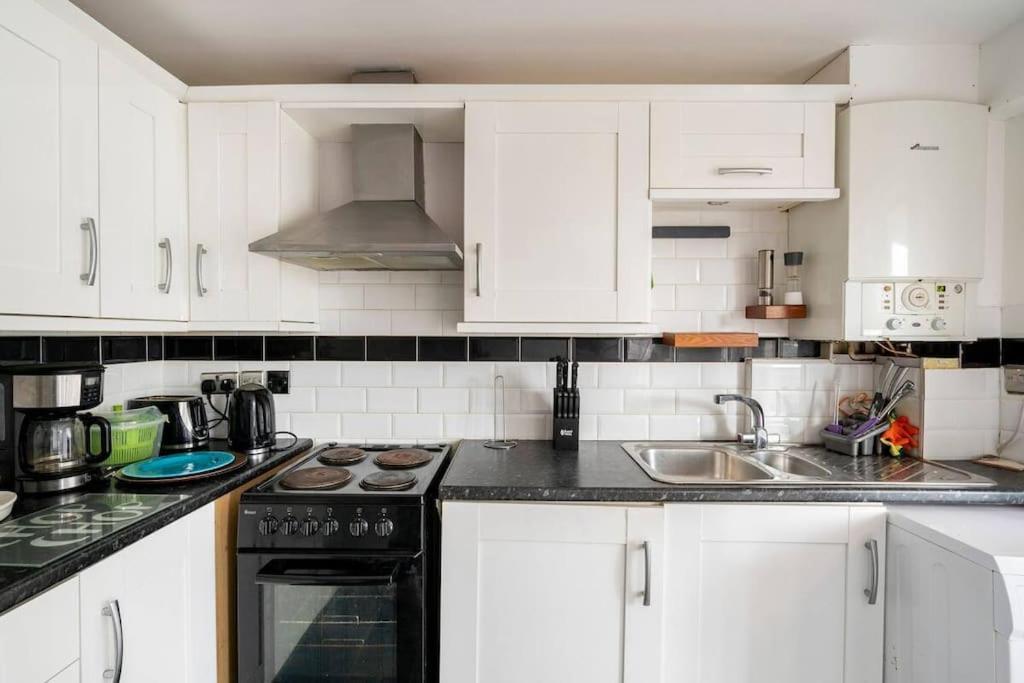 Lovely One Bedroom Flat. Belfast Buitenkant foto